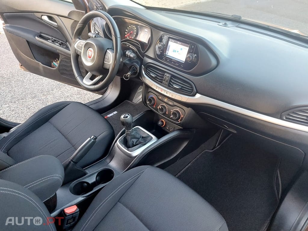 Fiat Tipo 1.3 M-Jet Lounge