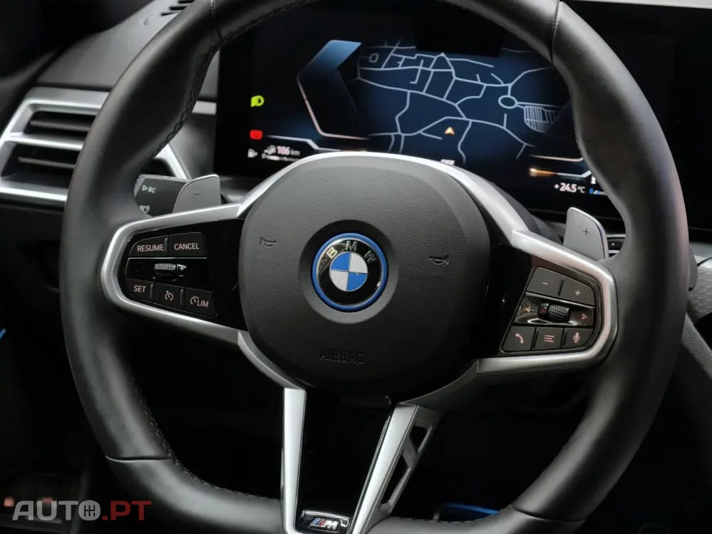 BMW 330 e Pack Desportivo M Pro Auto