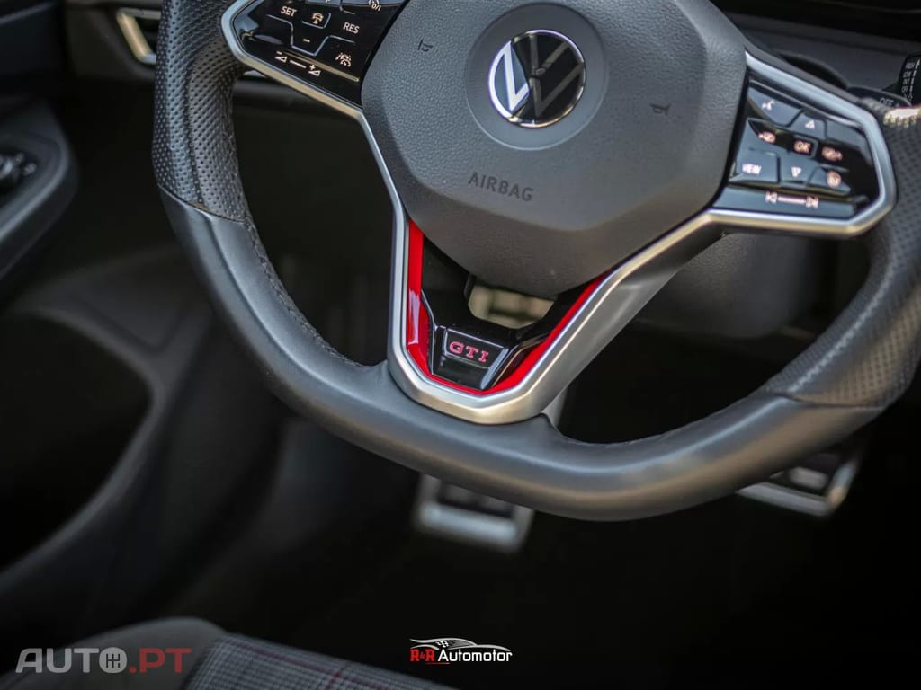Volkswagen Golf 2.0 TSI GTI DSG Performance
