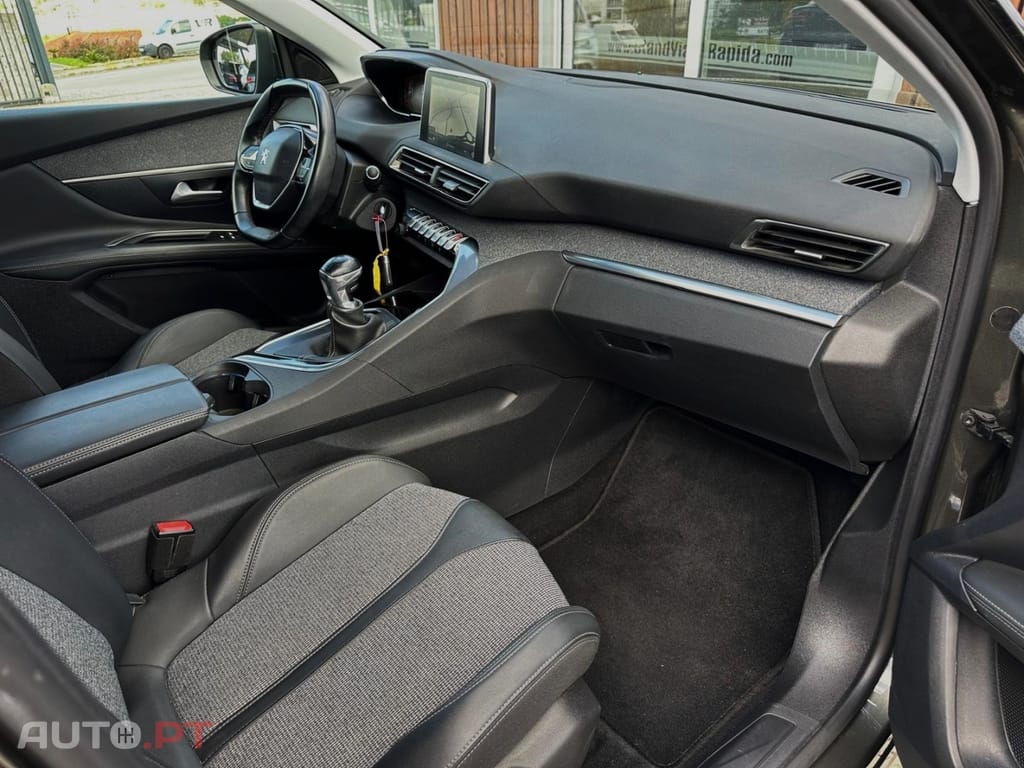 Peugeot 3008 1.5 BlueHDi Allure