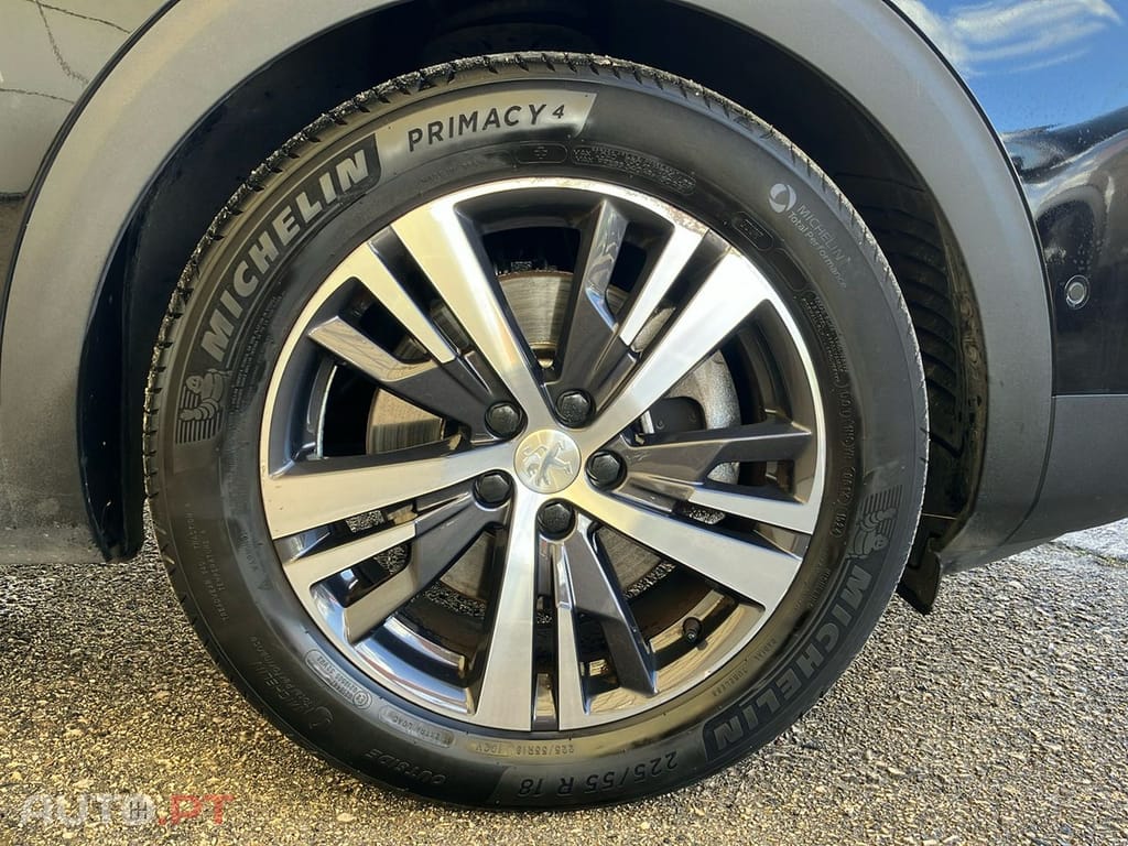 Peugeot 3008 1.6 Hybrid Allure e-EAT8