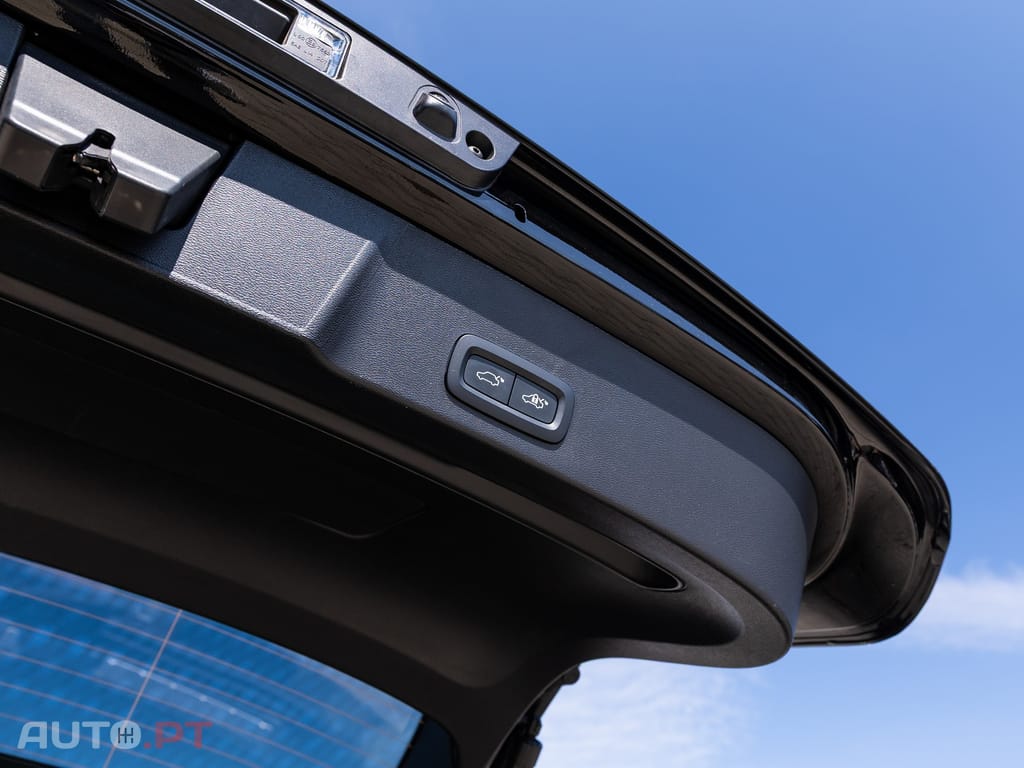 Volvo XC40 1.5 T5 PHEV Plus Bright