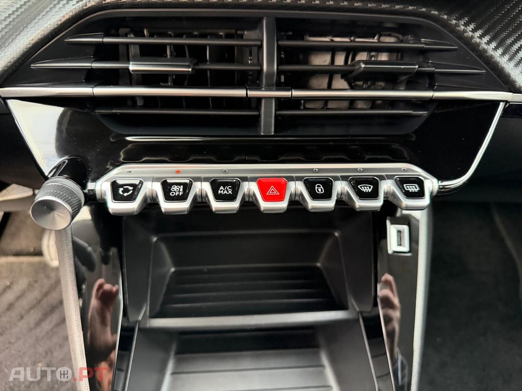 Peugeot 208 1.2 PureTech SE Style