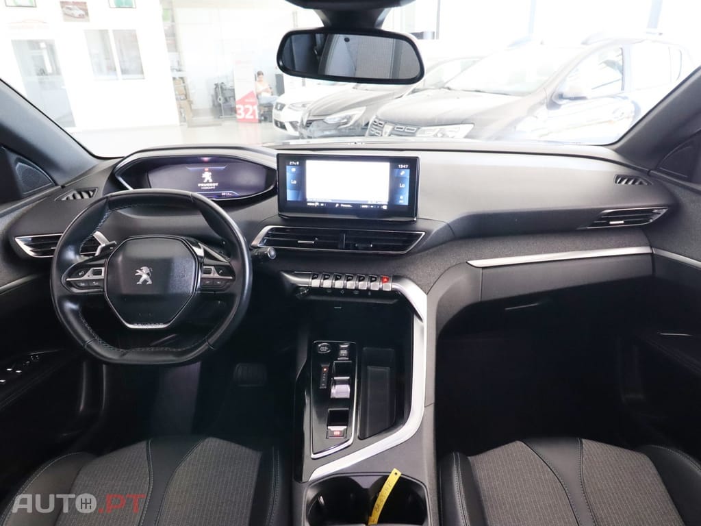 Peugeot 3008 1.5 BlueHDi Allure EAT8