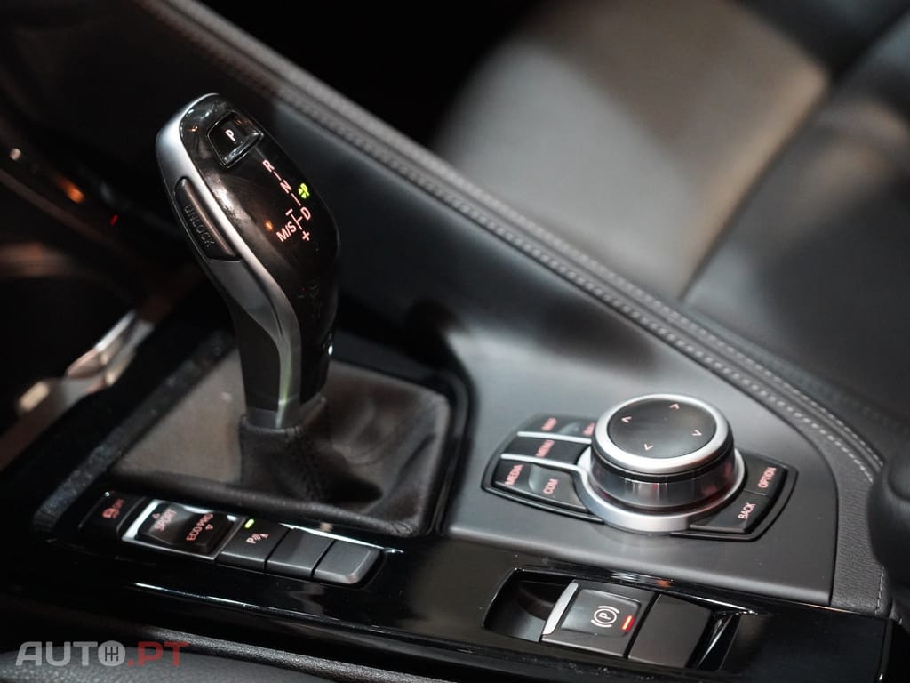 BMW X2 16 d sDrive Auto