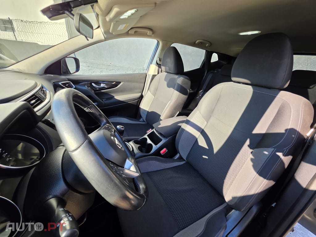 Nissan Qashqai 1.5 dCi N-Connecta