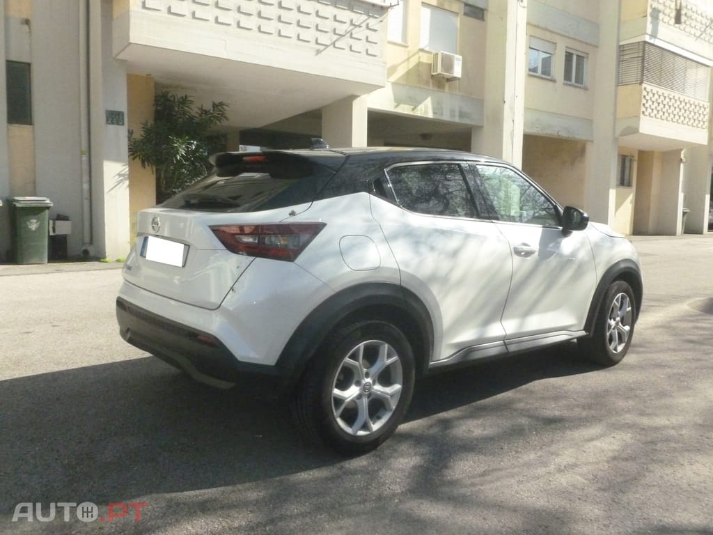 Nissan Juke 1.0 DIG-T N-Connecta Auto