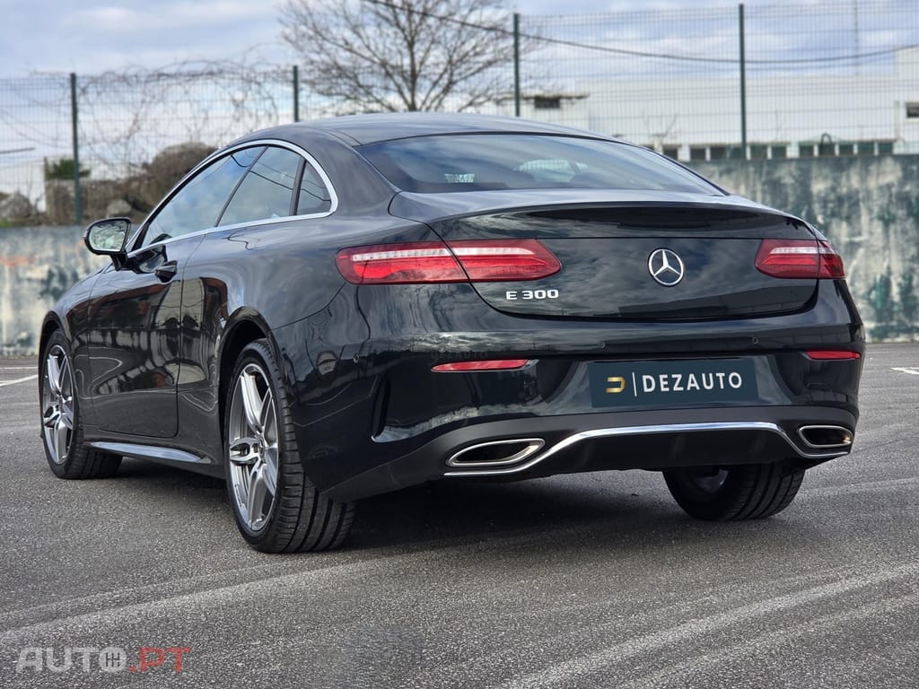 Mercedes-Benz E 300 Coupé