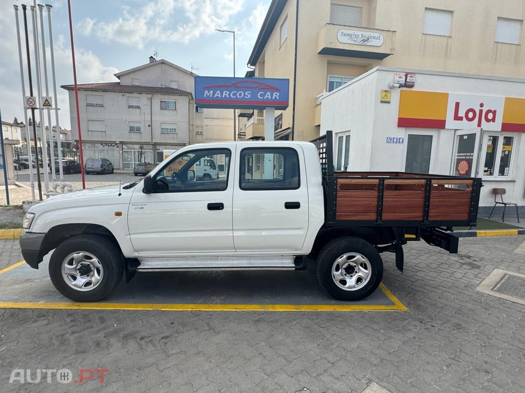 Toyota Hilux 2.5 D-4D 2WD CD AC