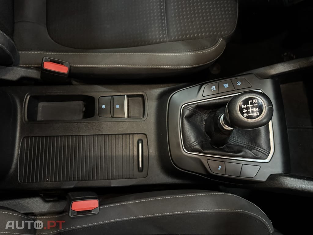 Ford Focus SW 1.5 TDCi EcoBlue ST-Line