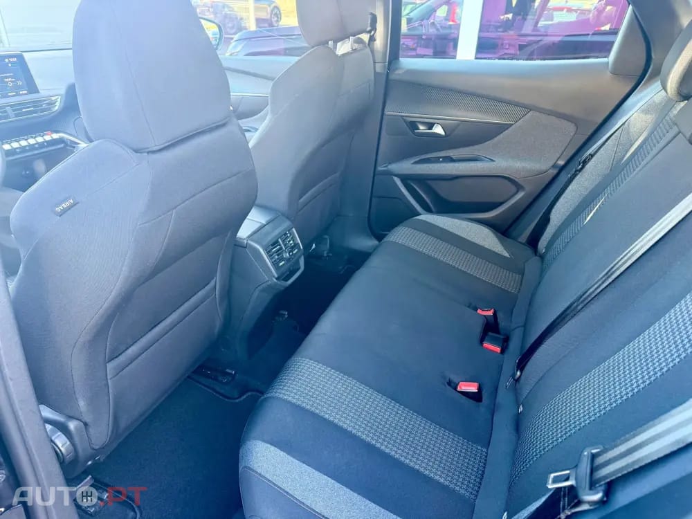 Peugeot 3008 1.5 BlueHDi Active Pack