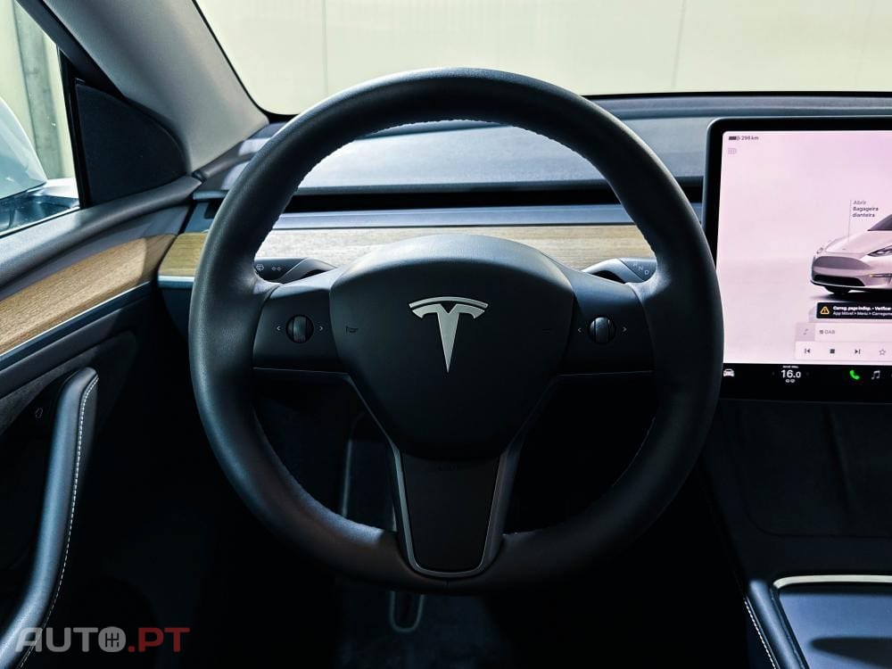Tesla Model Y Standard