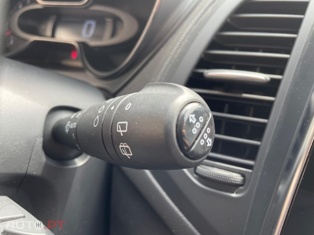 Renault Captur TCE LIMITED 