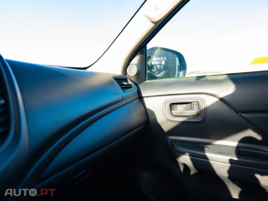 Mitsubishi L200 2.3 DI-D CD Invite 4WD