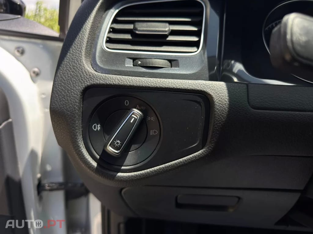 Volkswagen Golf 1.0 TSI R-Line