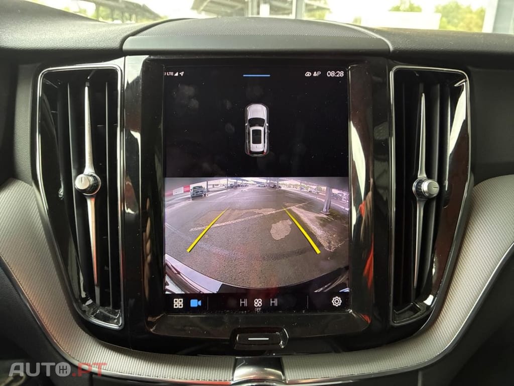 Volvo XC60 T6 PHEV AWD Geartronic Start