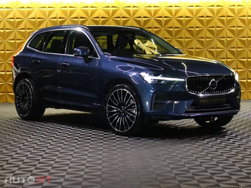 Volvo XC60 2.0 B4 Momentum