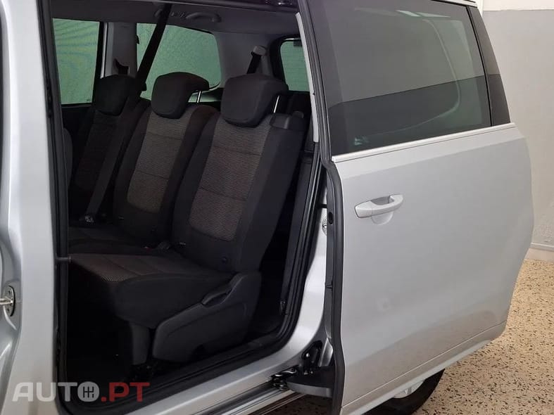Volkswagen Sharan 2.0 TDI Confortline DSG