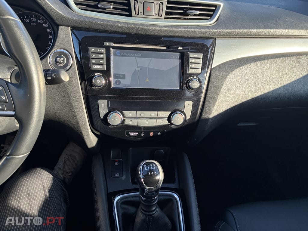 Nissan Qashqai 1.2 DIG-T Tekna 19 Pele RS