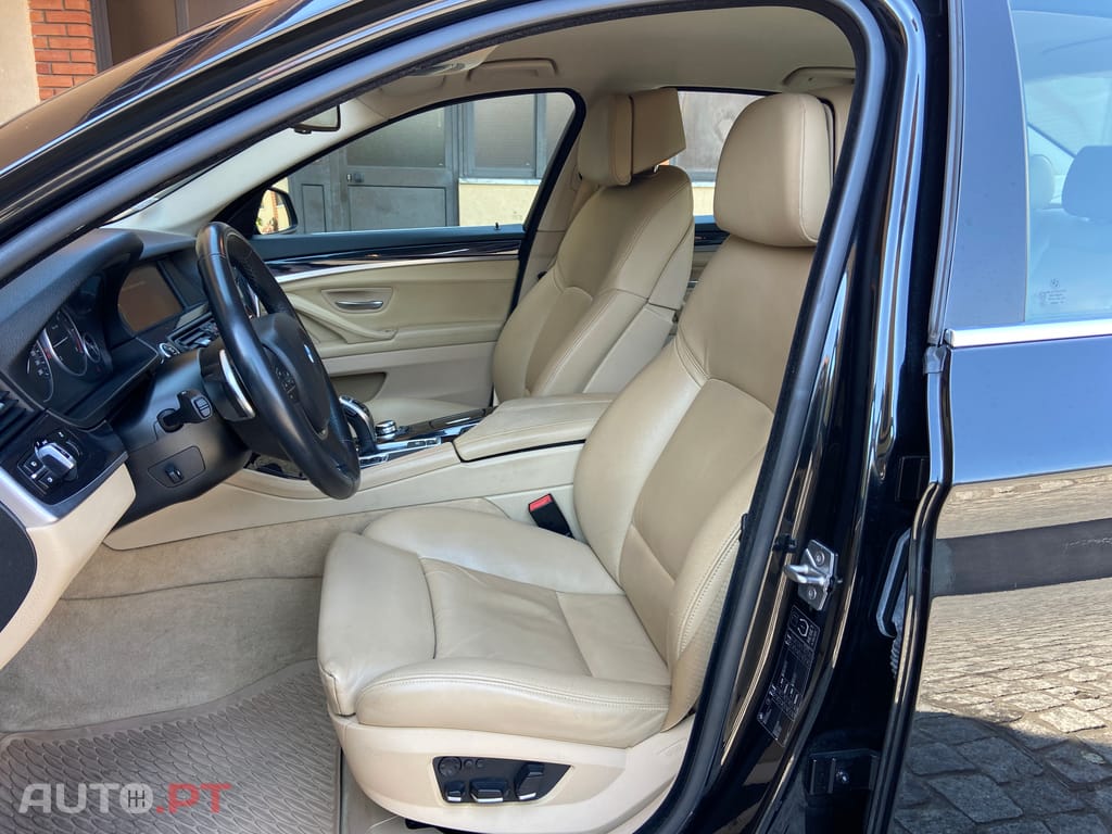 BMW 520 D LUXURY AUTO