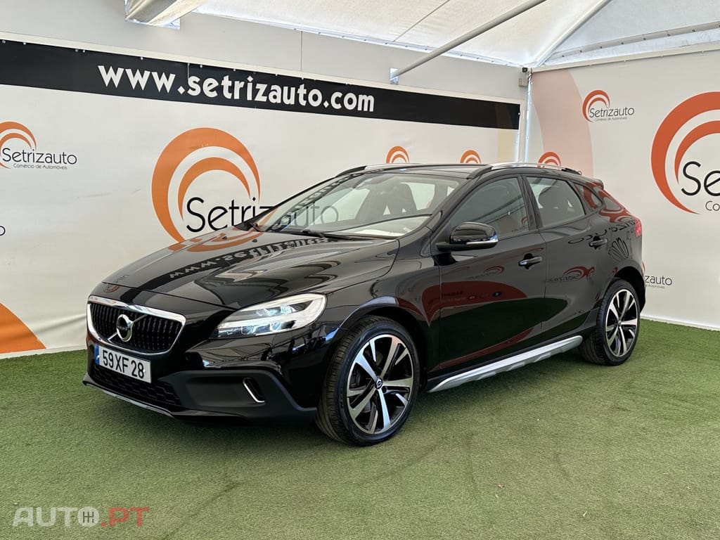 Volvo V40 Cross Country 2.0 D3 Momentum