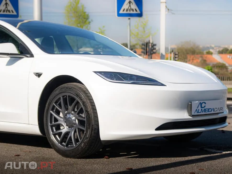 Tesla Model 3 Tração Traseira Premium