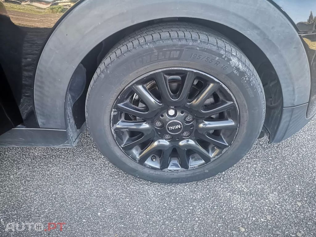 MINI One Cooper D Auto