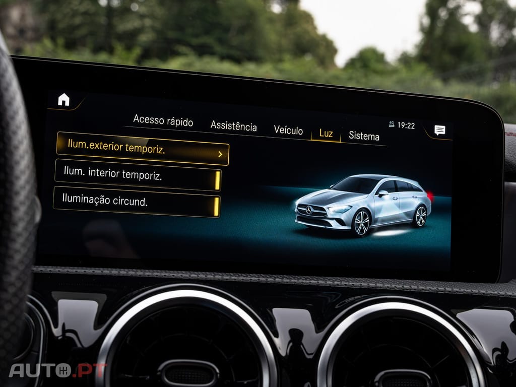Mercedes-Benz CLA 250 e AMG Line