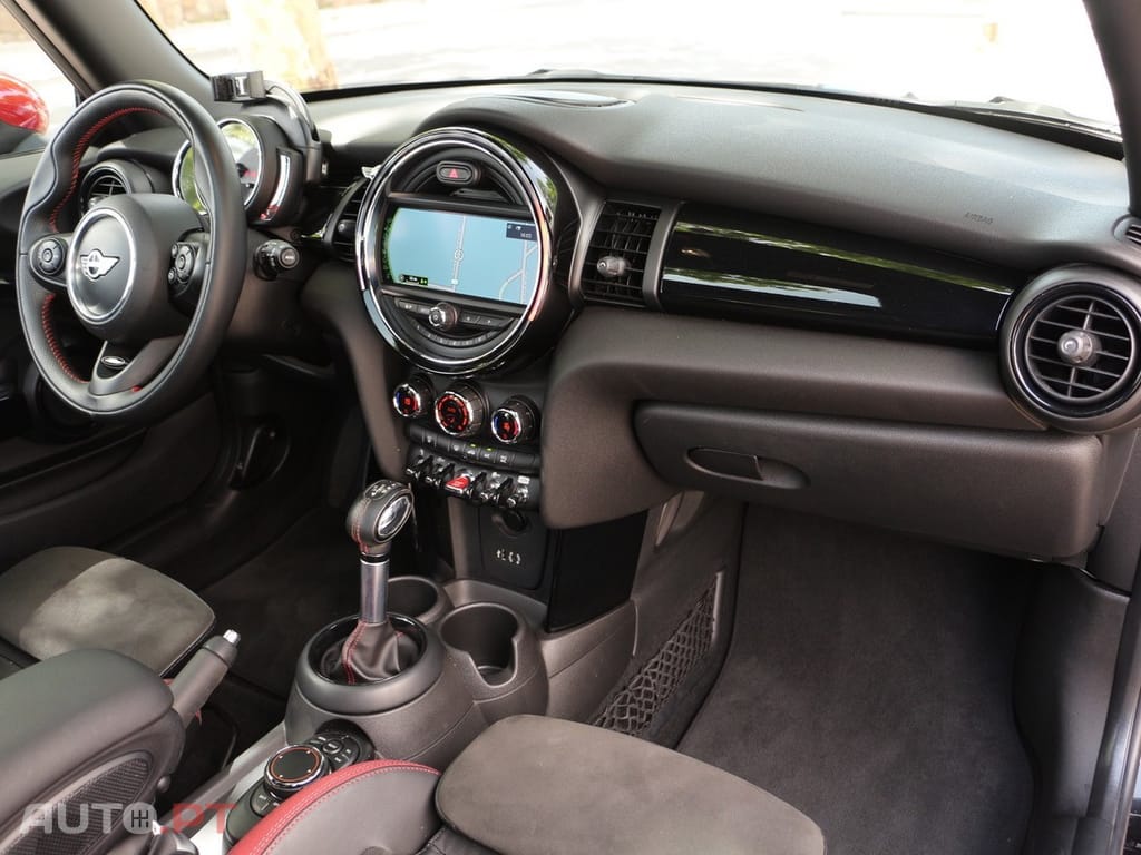 MINI Cooper Cooper S Auto Desportiva