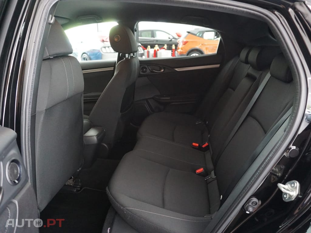 Honda Civic 1.0 i-VTEC Elegance