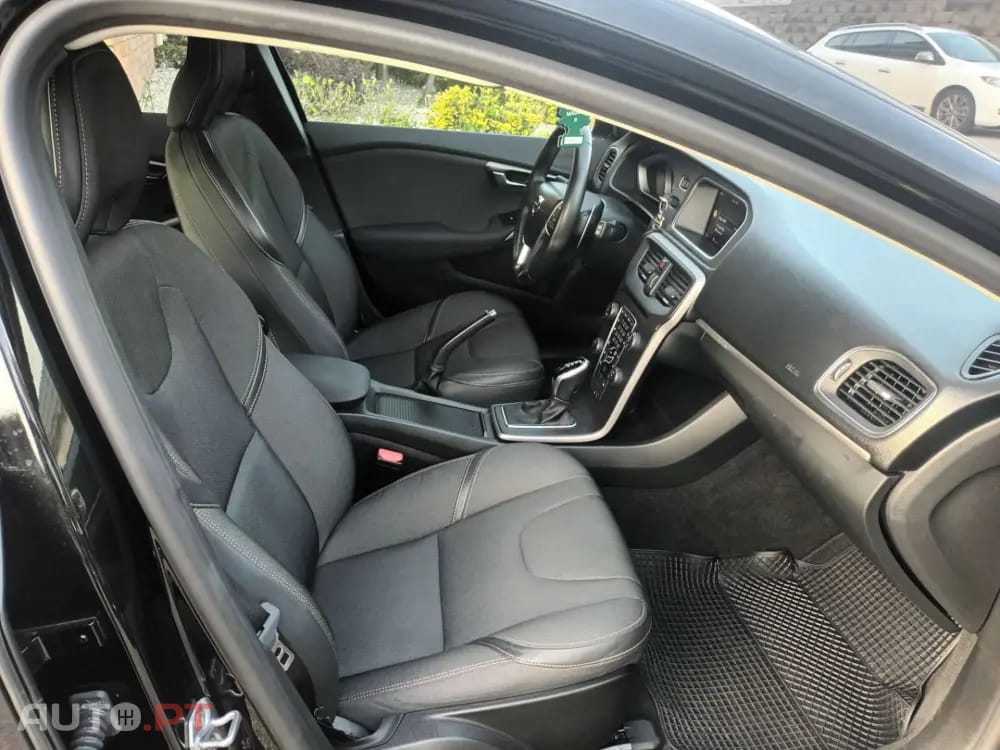 Volvo V40 Cross Country 2.0 D3 Geartronic