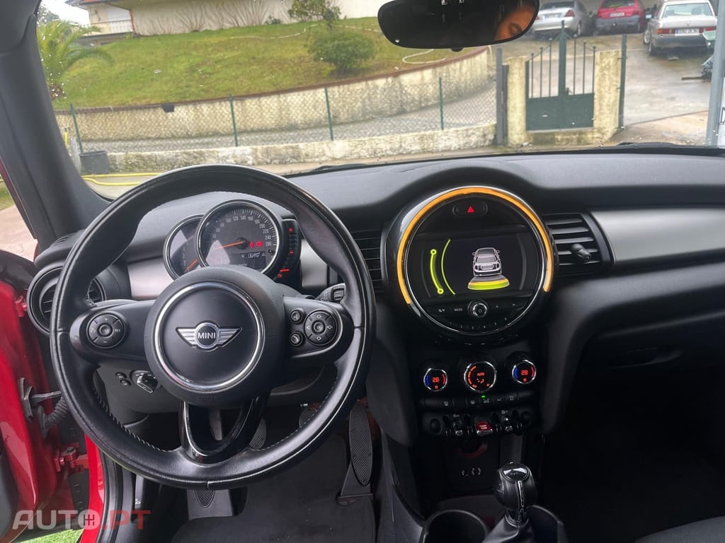 MINI Cooper Cooper D