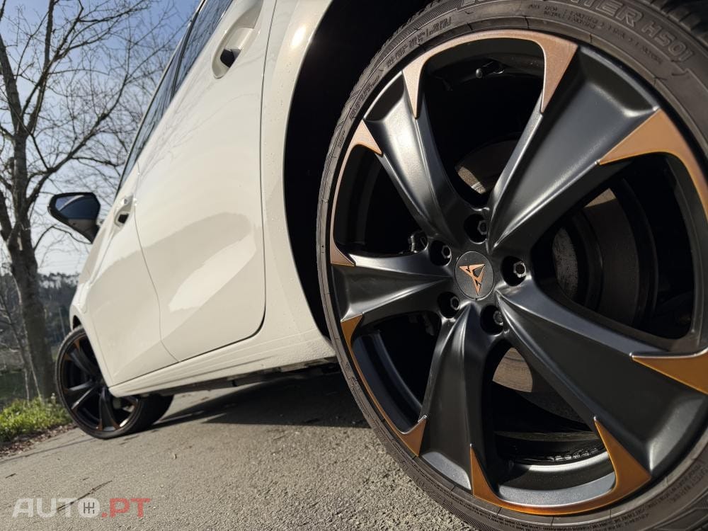 Cupra Leon 1.4 e-Hybrid VZ DSG