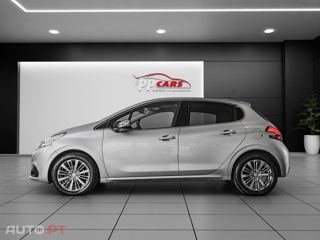 Peugeot 208 1.2 PureTech Signature