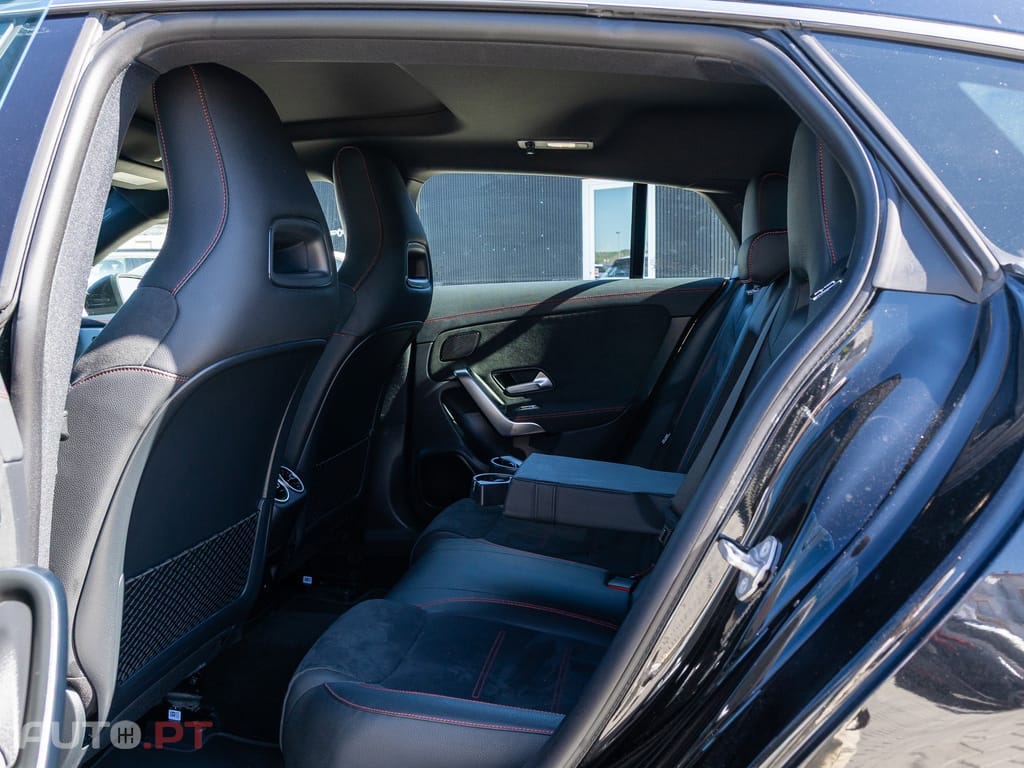 Mercedes-Benz CLA 250 e 8G-DCT AMG Line Advanced Plus — fotografia 20