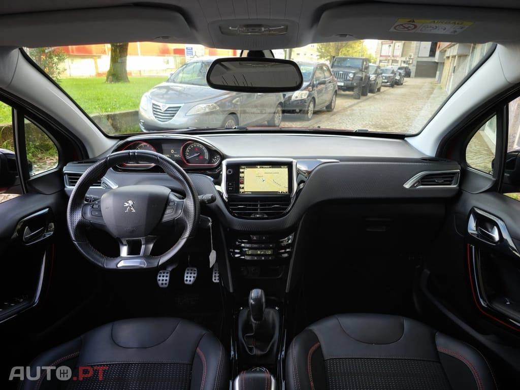 Peugeot 2008 1.2 PureTech GT Line