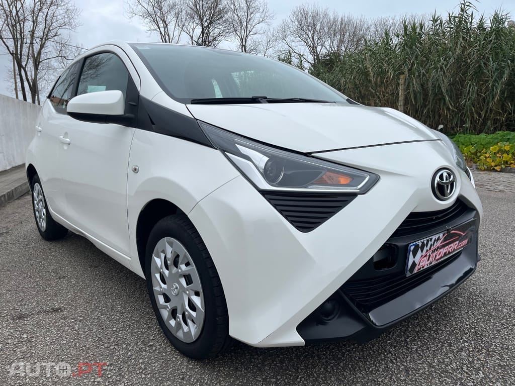 Toyota Aygo 1.0 X-Play+X-Touch