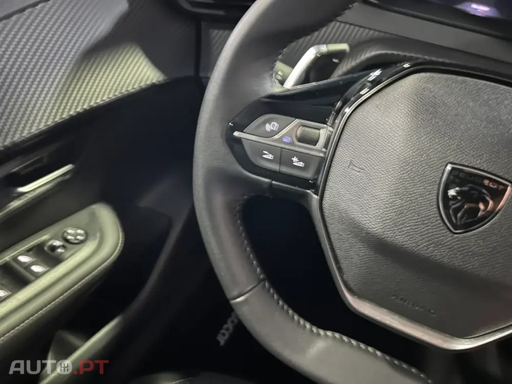 Peugeot 208 1.2 Hybrid Allure e-DCS6