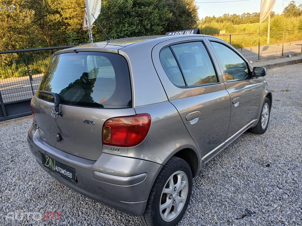 Toyota Yaris 1.0 Terra