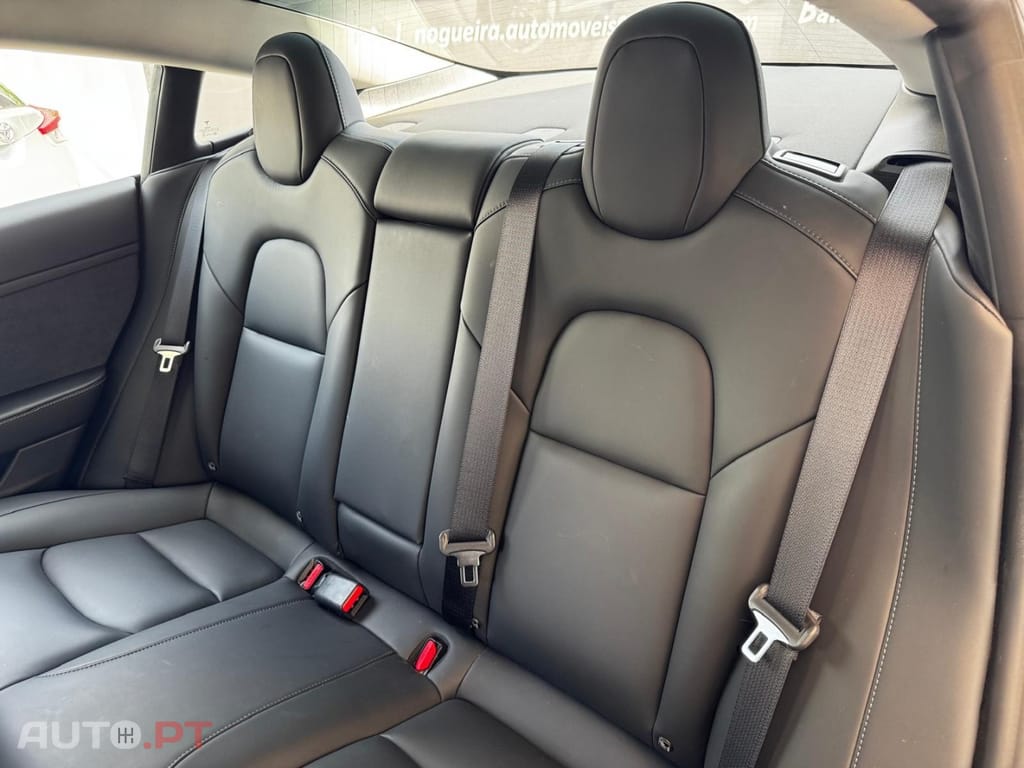 Tesla Model 3 Standard Range Plus RWD