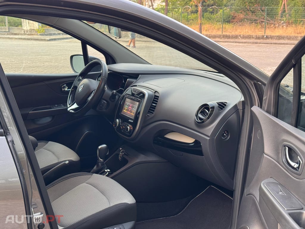Renault Captur 1.2 TCe Exclusive EDC