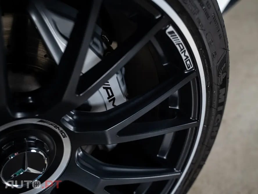 Mercedes-Benz E 53 AMG 4Matic+ SpeedshiftFT TCT 9G
