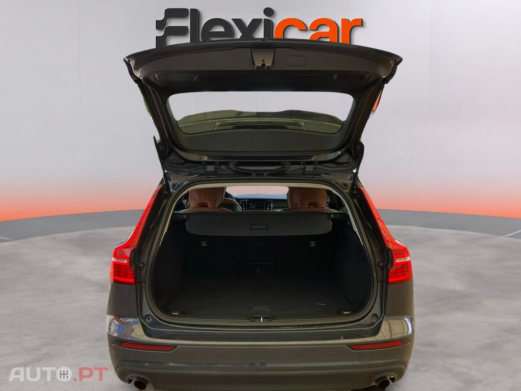 Volvo V60 T4 MOMENTUM PLUS