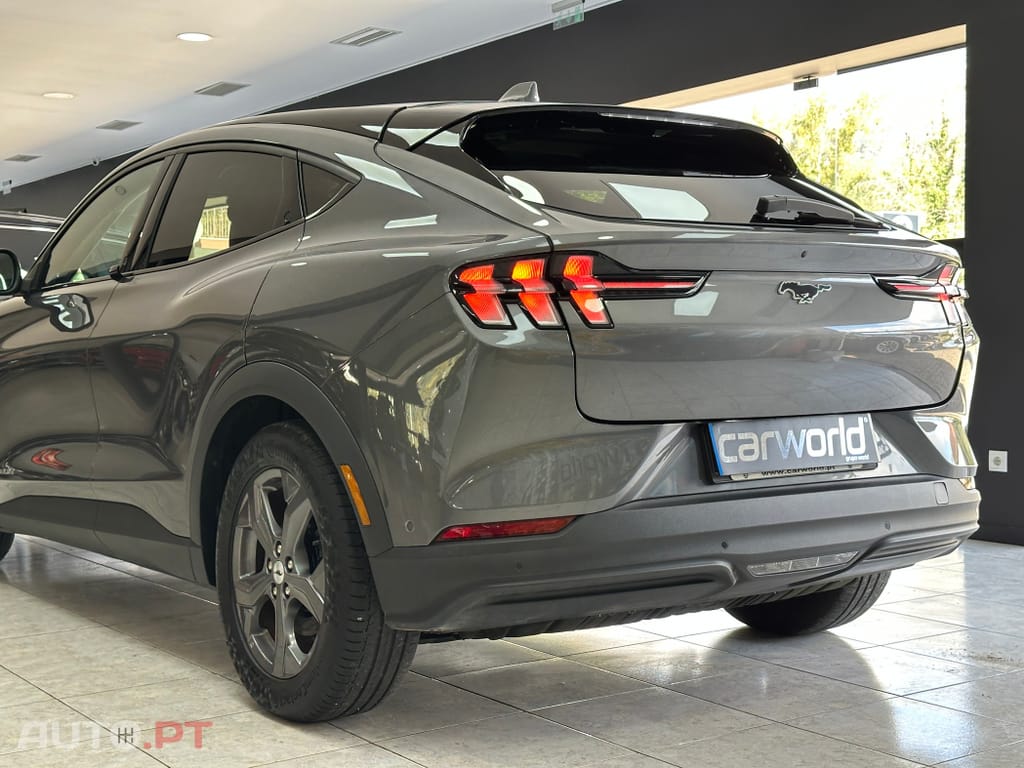 Ford Mustang Mach-E Premium