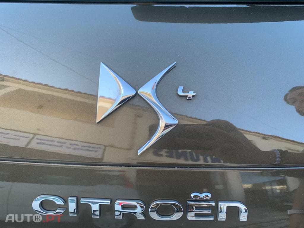 Citroen DS4 1.6 e-HDi So Chic CMP6