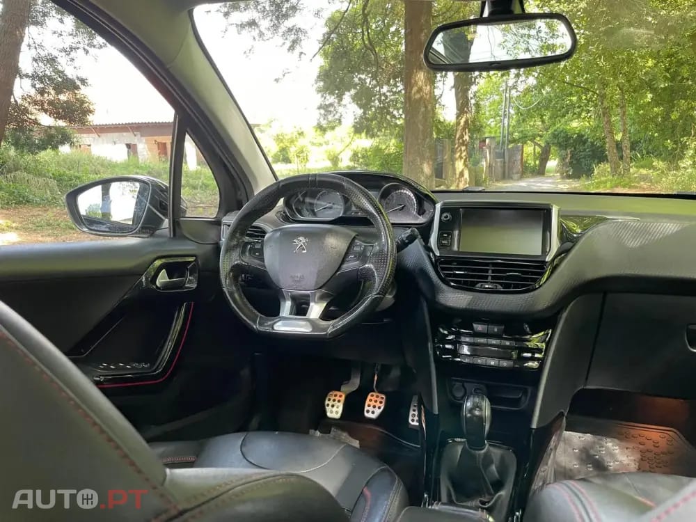 Peugeot 2008 1.2 PureTech GT Line