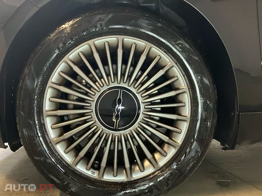 Fiat 500e Icon Plus 42 KWh