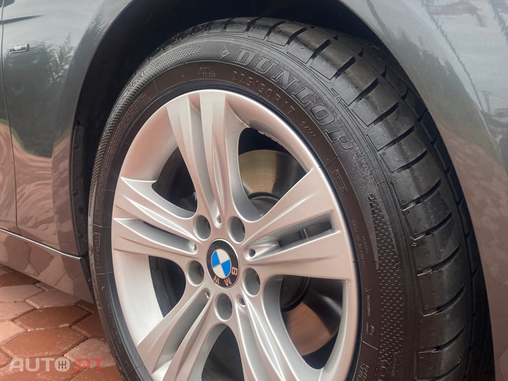 BMW 320 d Touring Sport-Aut. Blue Performance Modern Line