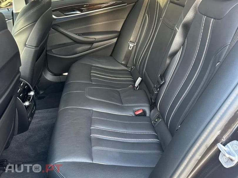 BMW 530 e Line Luxury