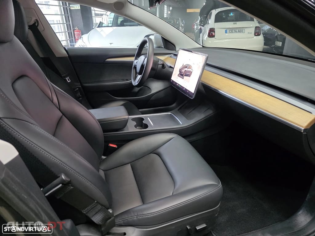 Tesla Model 3 Standard Range Plus RWD